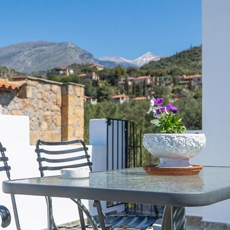 Stella Rooms Kardamyli Exterior photo