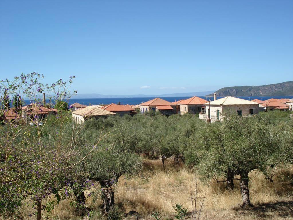Stella Rooms Kardamyli Exterior photo