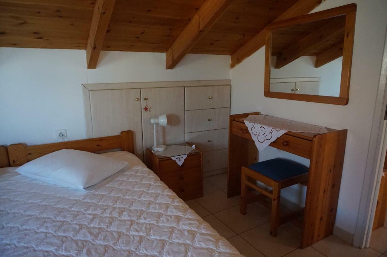 Stella Rooms Kardamyli Exterior photo